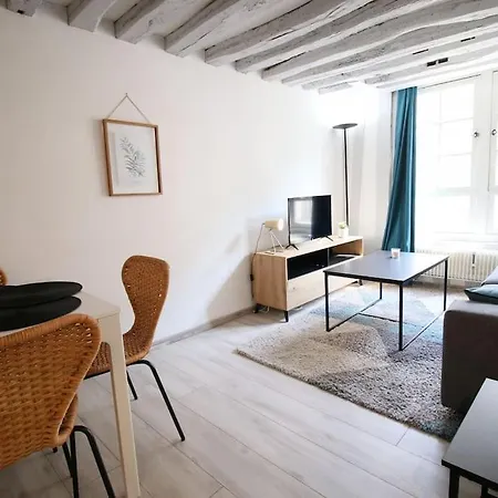 Le Bourg-l'abbe * En Plein Centre-ville De ! *